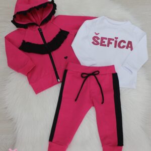 Trainingsanzug-Rüschen-Pink-hose-hoodie-body-shirt-mit-namen-wunschtext-sendoro-shop-rosea-scaled