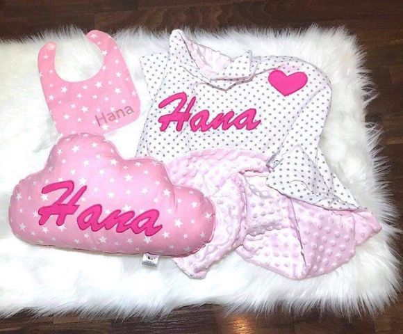 babydecke kissen wolke mit namen minky decke personalisiert rosa weiss lätzchen baby geschenk geburt