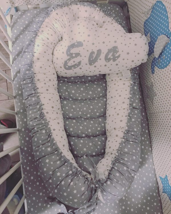 babynest-handmade-sendoro-shop-grau-weiss-sterne-babybett kisen wolke mit namen personalisiert geschenk nina design