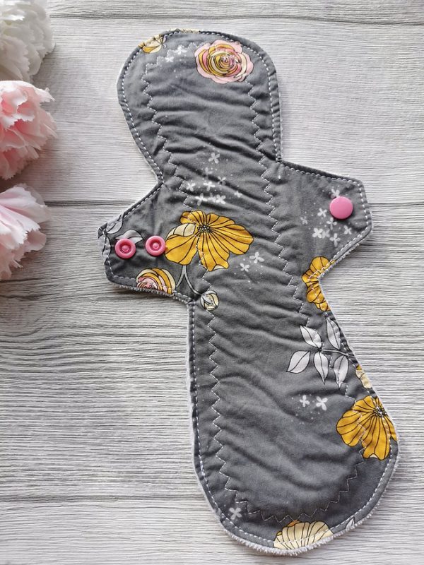 Stoffbinden-damenbinden-erste-menstruation-geschenk-clothpad-erste-periode-bunt-handmade-sendoro-shop-brusan-kk-fabrics-28 cm