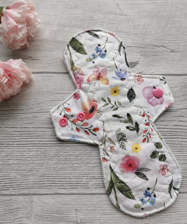 wochenbett set postpartum damenbinden-menstruation-geschenk-clothpad-periode-bunt-handmade-sendoro-shop-brusan-kk-fabrics roses