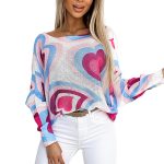 533-1 Übergroßer Pullover mit rosa und blauen Herzen-7